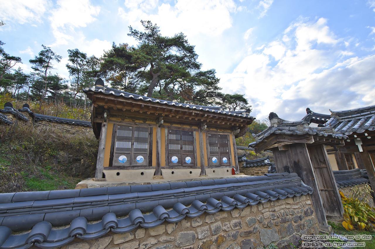 Gwiae Traditional House Yeongcheon Bagian luar foto