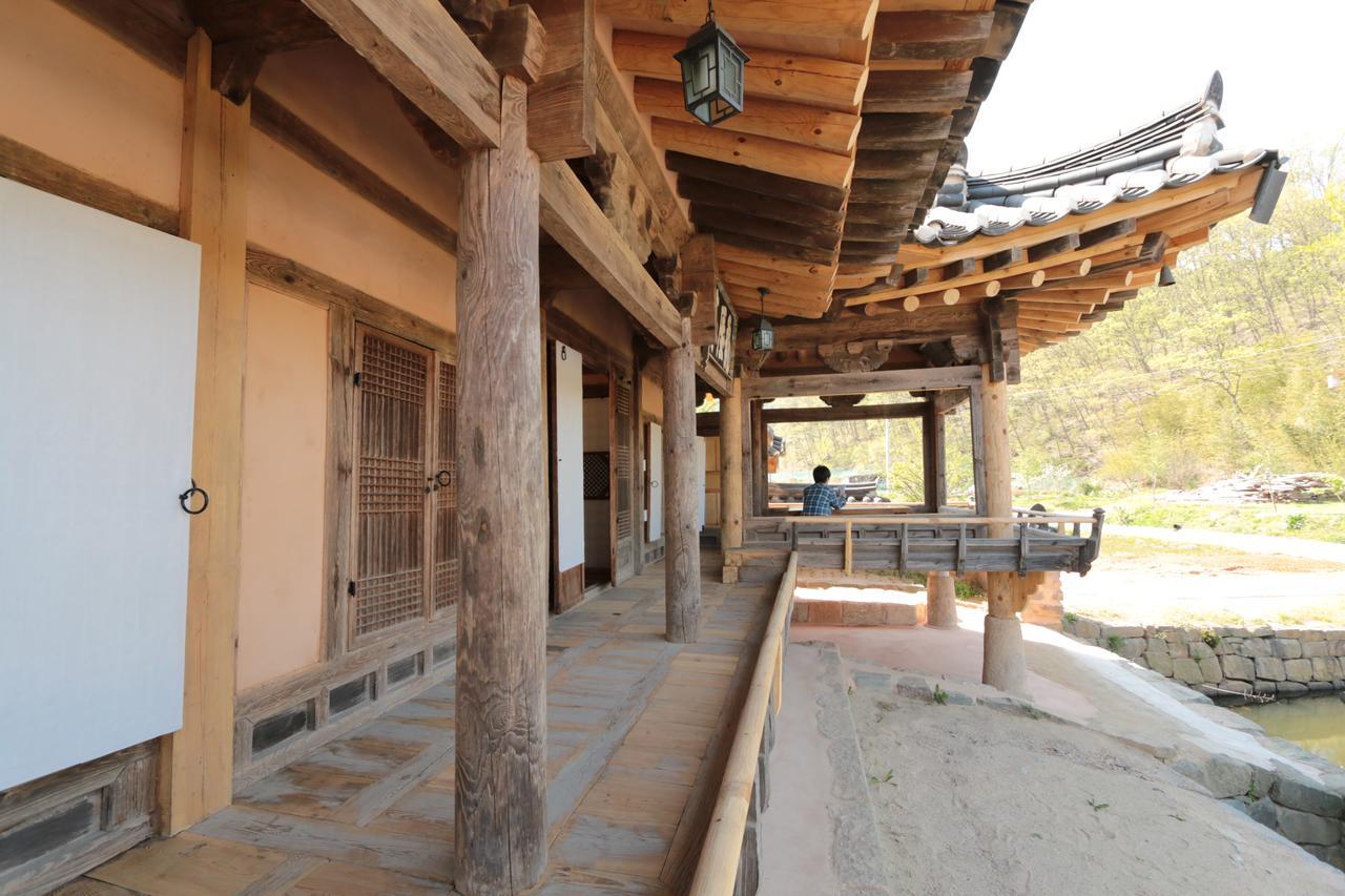 Gwiae Traditional House Yeongcheon Bagian luar foto
