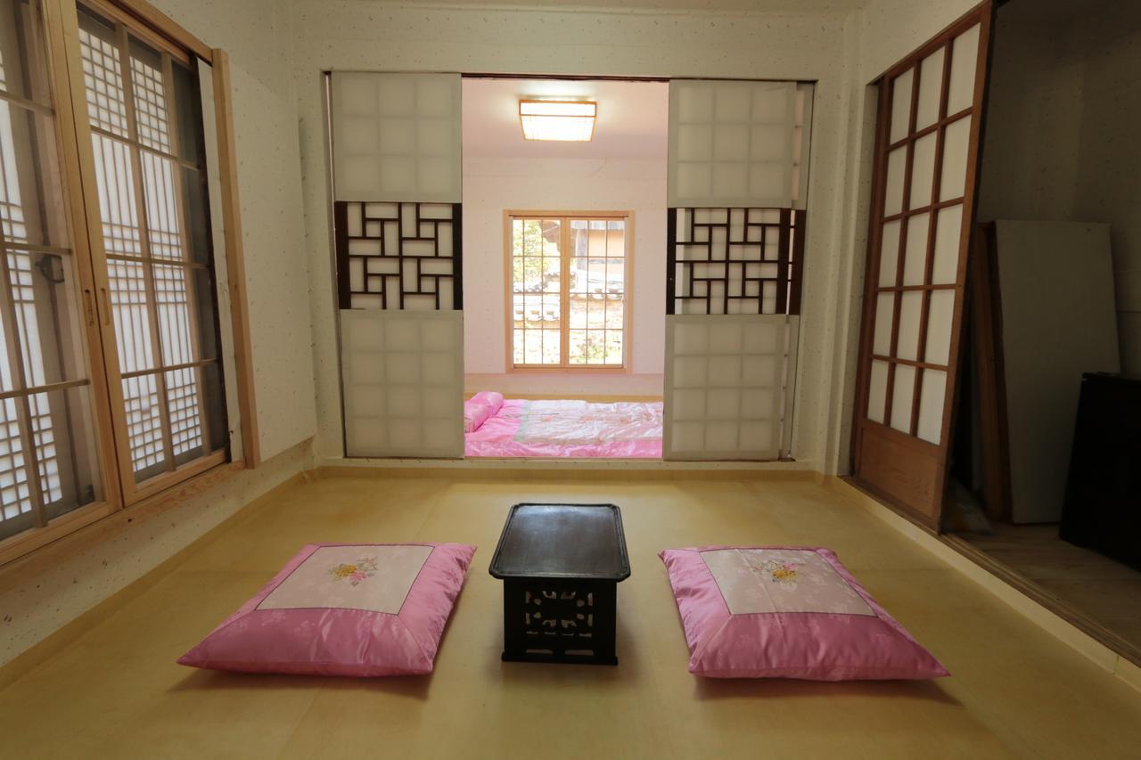 Gwiae Traditional House Yeongcheon Bagian luar foto